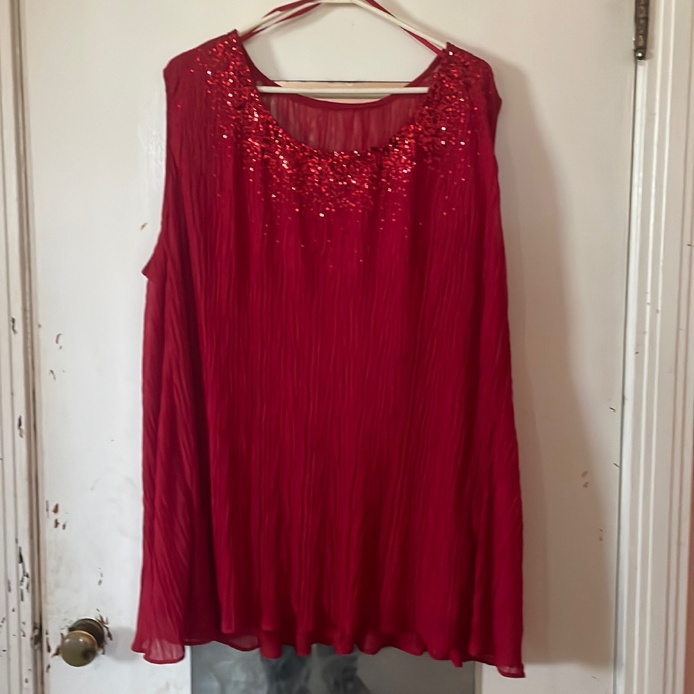 Red lSleeveless Top